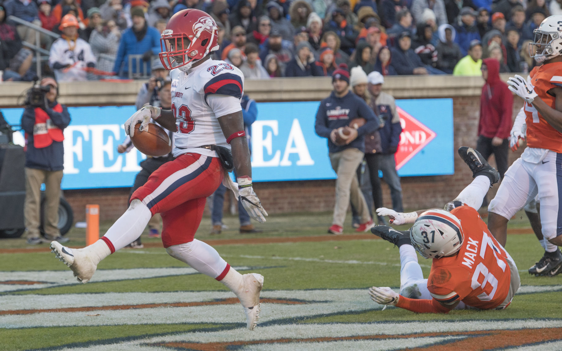 LNA 1111 Liberty-UVa football 7.JPG